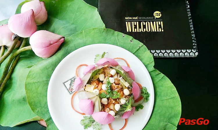 nha-hang-mon-hue-thai-ha-slide-3