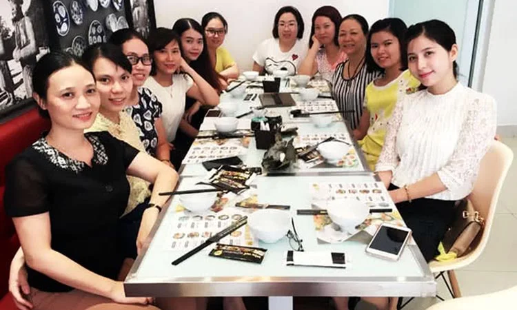 nha-hang-mon-hue-tran-thai-tong-slide-11