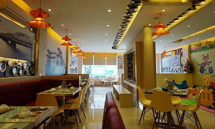 nha-hang-mon-hue-tran-thai-tong-slide-9