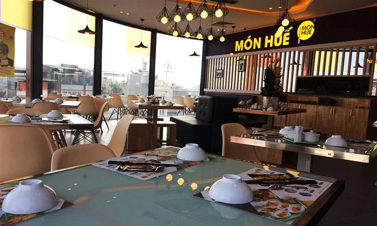 nha-hang-mon-hue-vincom-pham-ngoc-thach-slide-12