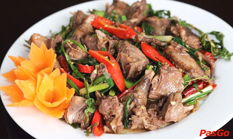 nha-hang-mon-la-pham-van-dong-2