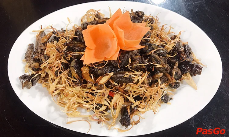 nha-hang-mon-la-pham-van-dong-5