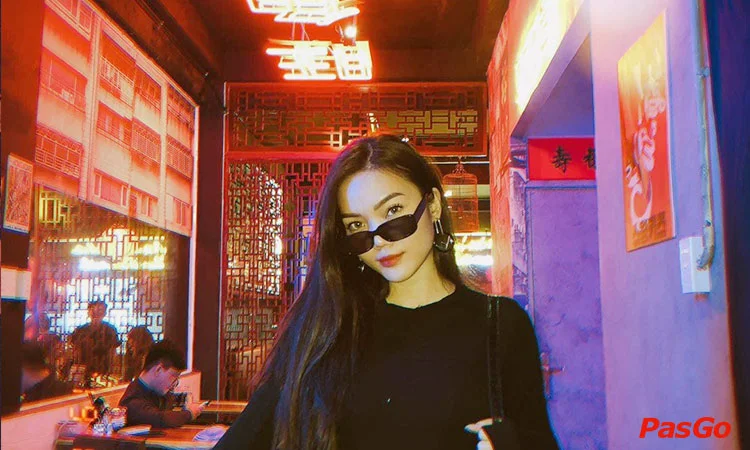 nha-hang-mong-kok-nguyen-van-cu-quan-1-12