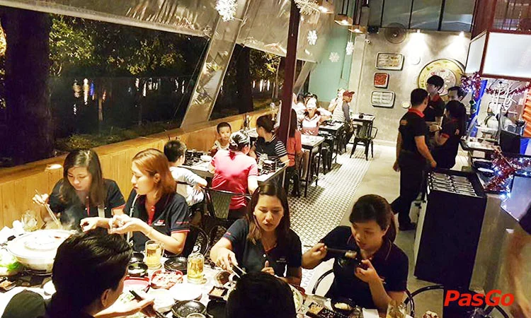 nha-hang-mooka-mookata-bui-vien-slide-12