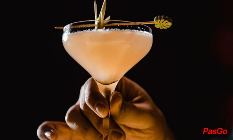 nha-hang-moonlight-sky-bar-ma-may-14