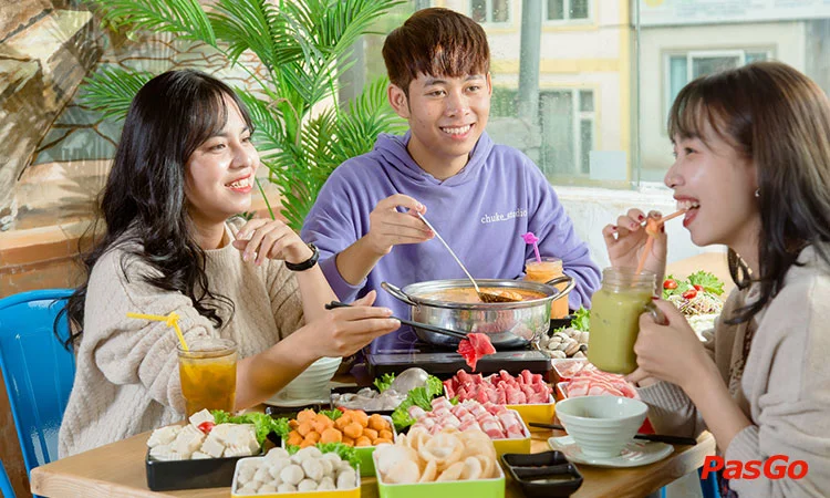 nha-hang-mr-tuk-tuk-chua-lang-10