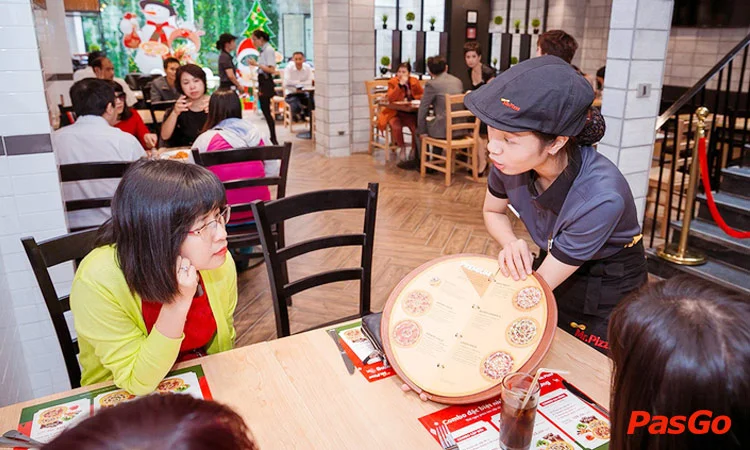 nha-hang-mrpizza-thai-phien-slide-10