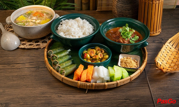 Nhà hàng Zee Zee Chicken House Lý Thường Kiệt Nhà hàng Fusion chuyên các món về gà 4