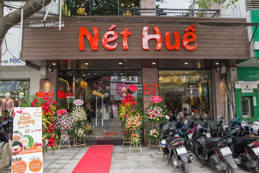 nha-hang-net-hue-lac-trung-9