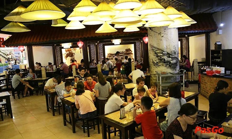 nha-hang-net-hue-royal-city-slide-10