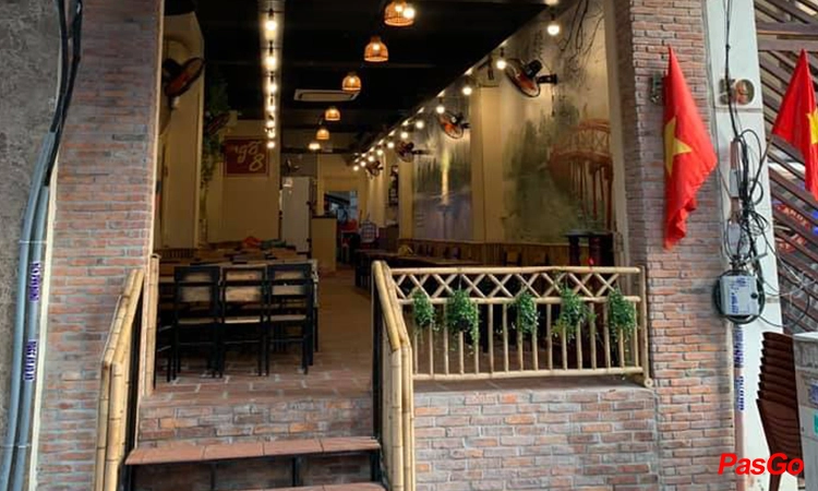 Nhà hàng Ngõ 8 Võ Văn Tần 12