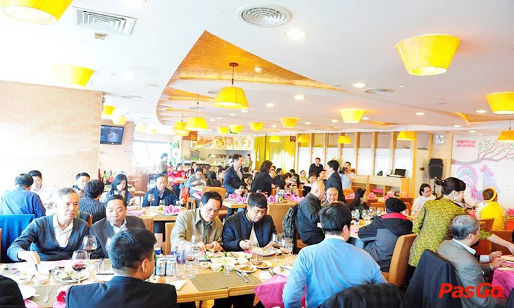 nha-hang-ngoc-mai-vang-hoi-tu-tinh-hoa-am-thuc-viet-10