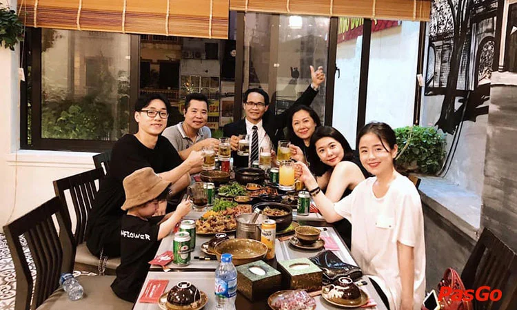 nha-hang-ngoi-do-garden-nguyen-hong-10