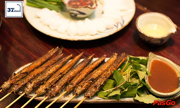 nha-hang-ngon-37-big-c-thang-long-5