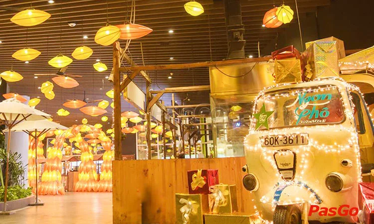 nha-hang-ngon-pho-aeon-mall-slide-11