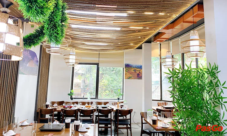 nha-hang-ngua-hong-thai-3-do-quang-10