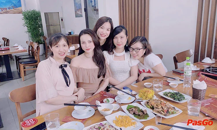 nha-hang-ngua-hong-thai-3-do-quang-11