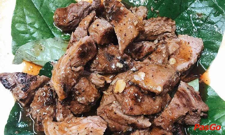 nha-hang-ngua-hong-thai-3-do-quang-2