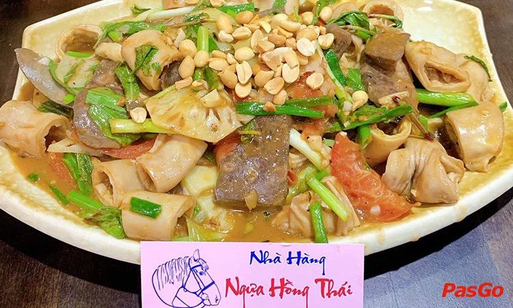 nha-hang-ngua-hong-thai-3-do-quang-6