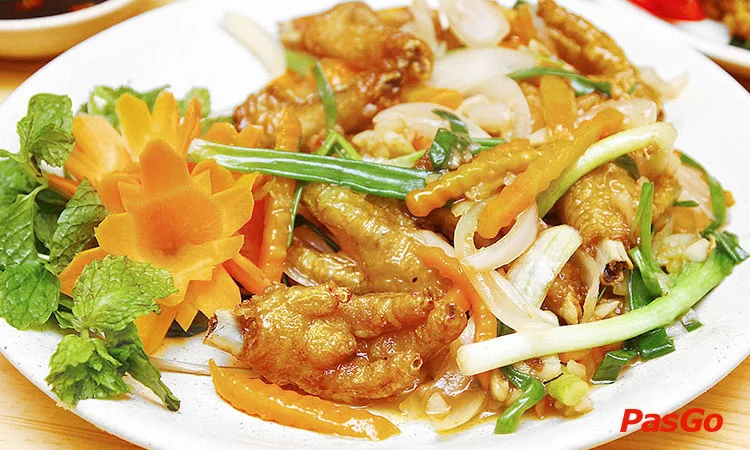 nha-hang-nhat-oanh-tran-quoc-hoan-slide-4