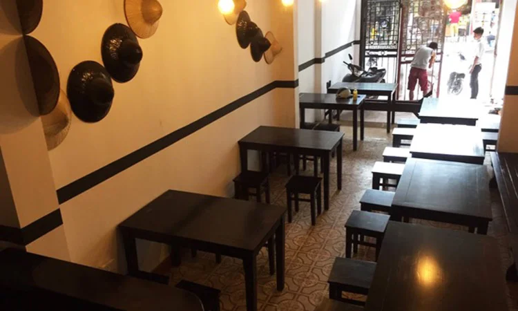 nha-hang-nhat-quan-hoang-van-thai-slide-11