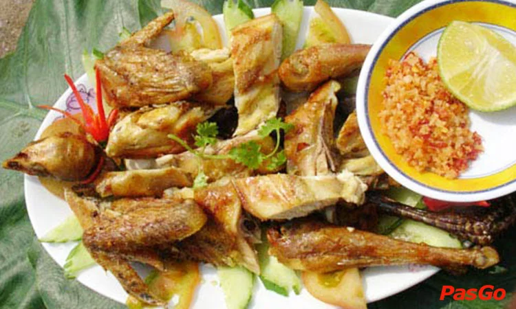 nha-hang-nhu-y-xo-viet-nghe-tinh-11