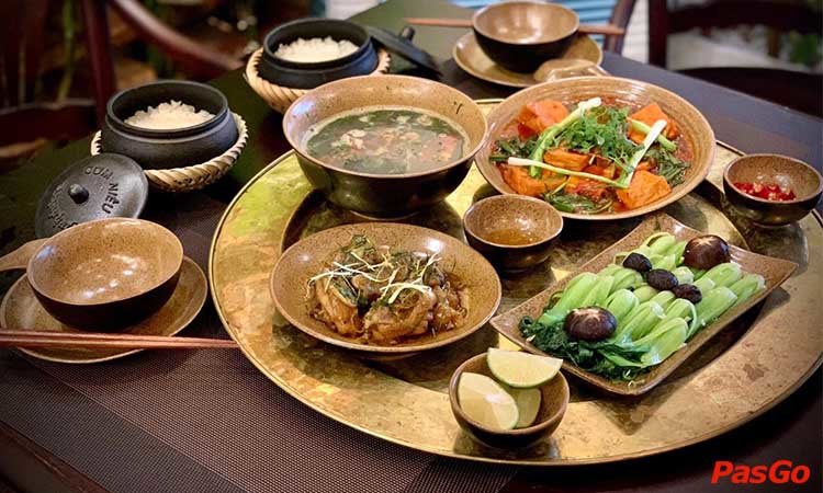 Nhà hàng Niêu Ta Lounge & Restaurant Hoàng Văn Thụ Phú nhuận 1