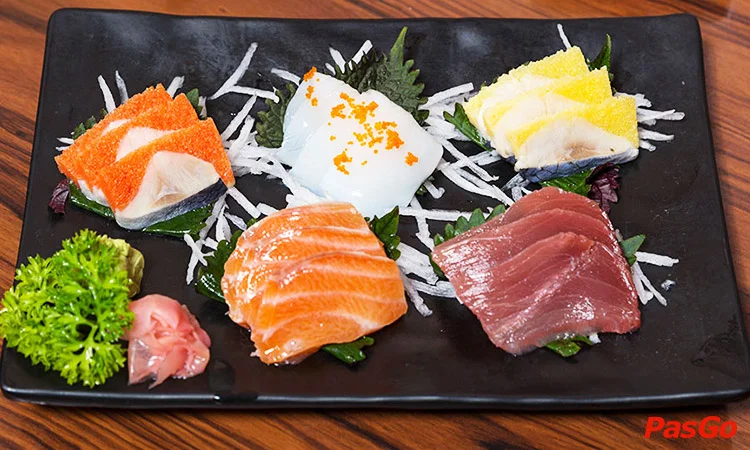 nha-hang-nijyumaru-vincom-le-van-viet-slide-2