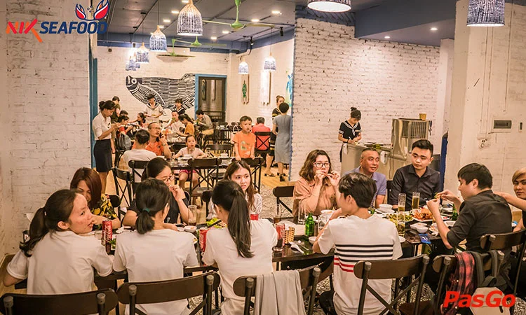 nha-hang-nik-seafood-do-nhuan-10