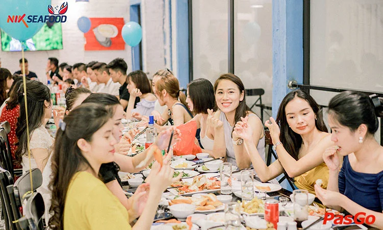 nha-hang-nik-seafood-do-nhuan-11