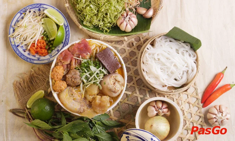 nha-hang-o-thuong-thao-dien-2