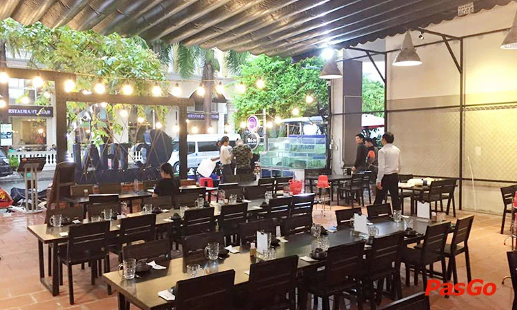 nha-hang-oc-thai-cao-trieu-phat-10