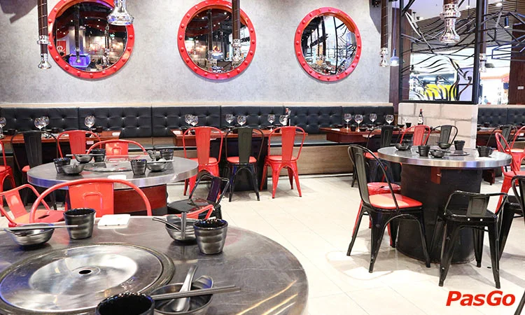 nha-hang-octopus-king-aeon-mall-long-bien-12