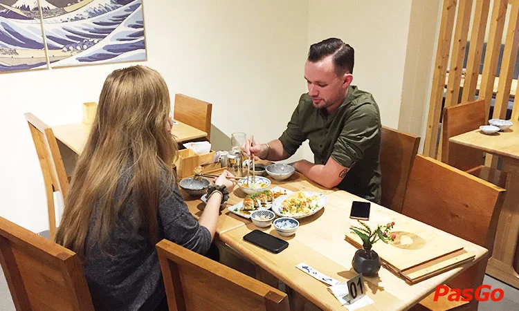 nha-hang-okome-sushi-bar-nguyen-dinh-chieu-12
