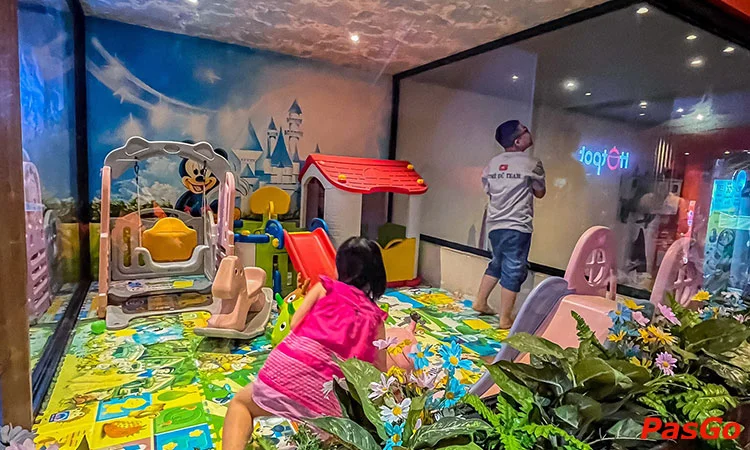 Nhà hàng Paradise Hotpot Buffet Hoàng Hoa Thám chuyên Buffet Lẩu 12