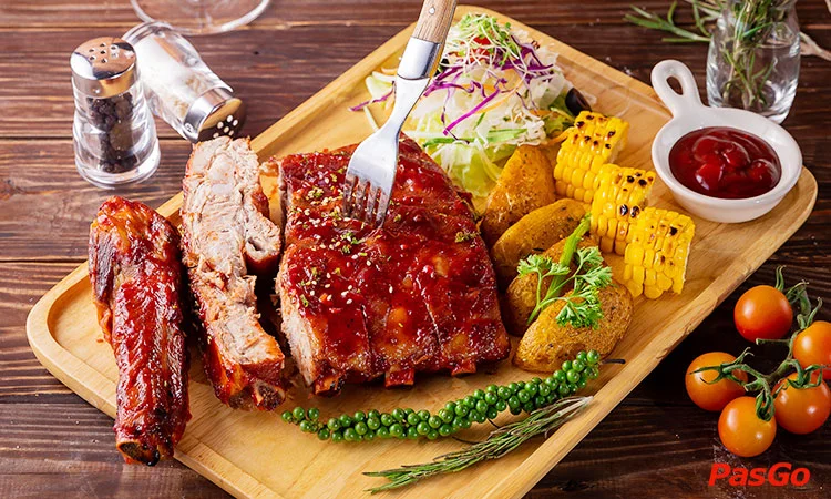 nha-hang-paradise-steak-truong-cong-giai-4