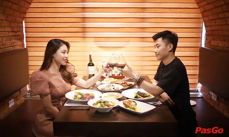 nha-hang-paradise-steak-truong-cong-giai-9