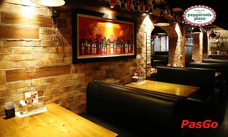 nha-hang-pepperonis-98-hang-trong-11