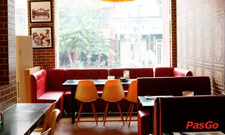 nha-hang-pho-ong-hung-đinh-bo-linh-12