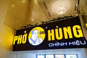 nha-hang-pho-ong-hung-hang-khay-slide-1