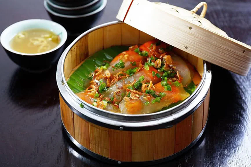 nha-hang-pho-ong-hung-huynh-thuc-khang-slide-5