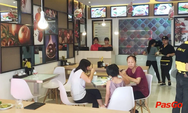 nha-hang-pho-ong-hung-ly-thuong-kiet-12