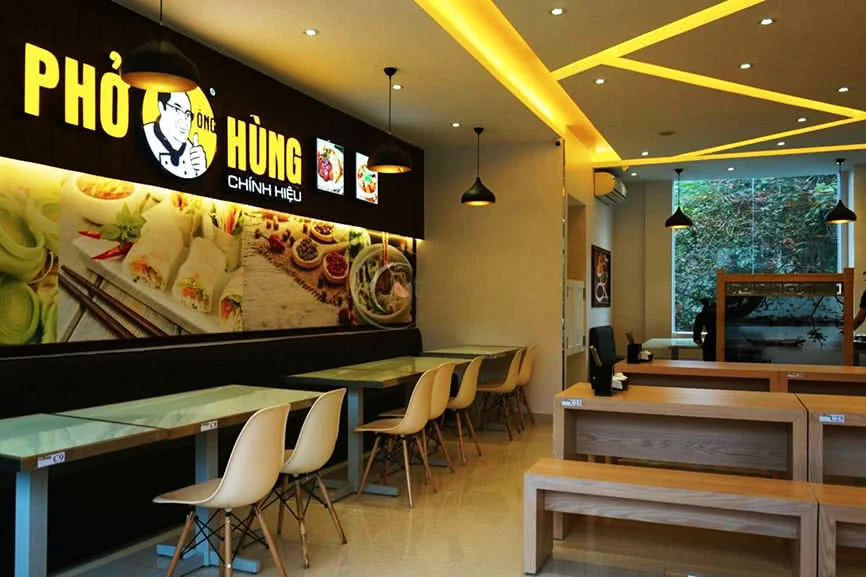 nha-hang-pho-ong-hung-nguyen-khanh-toan-slide-2