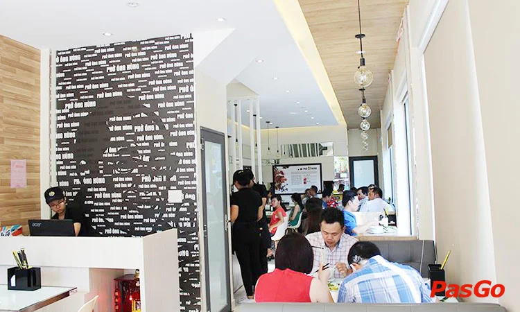 nha-hang-pho-ong-hung-tan-son-nhi-11