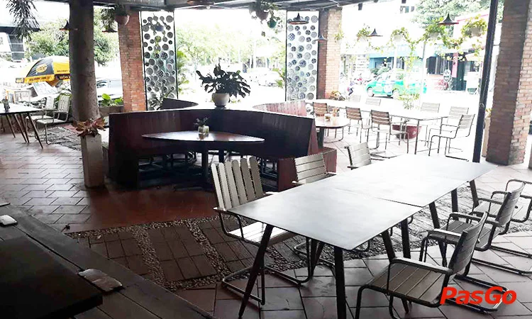 nha-hang-pho-ong-hung-thao-dien-10