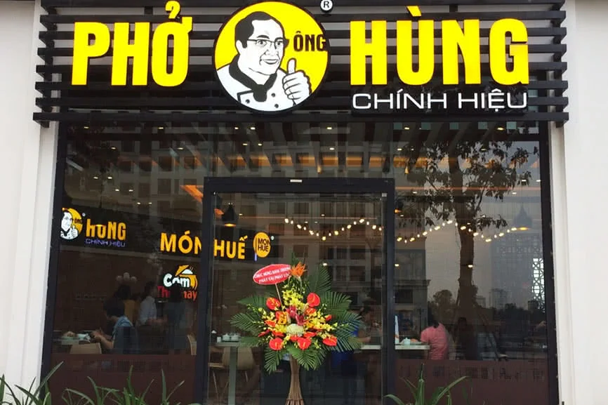 nha-hang-pho-ong-hung-times-city-slide-1