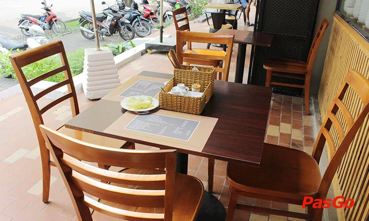 nha-hang-pho-ong-khai-nguyen-duc-canh-12