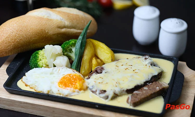 Nhà hàng Nhà hàng Phố Quán Hàng Bún Chuyên Bò Bít Tết & Lẩu 1