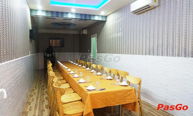 nha-hang-phuong-nam-quan-duong-3-thang-2-slide-10