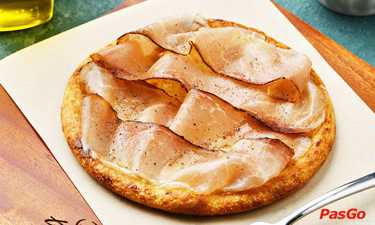 nha-hang-pizza-tonda-crescent-mall-3